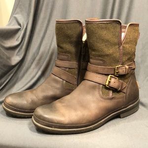 UGG Simmens Waterproof Boots SZ 10 Brown Leather